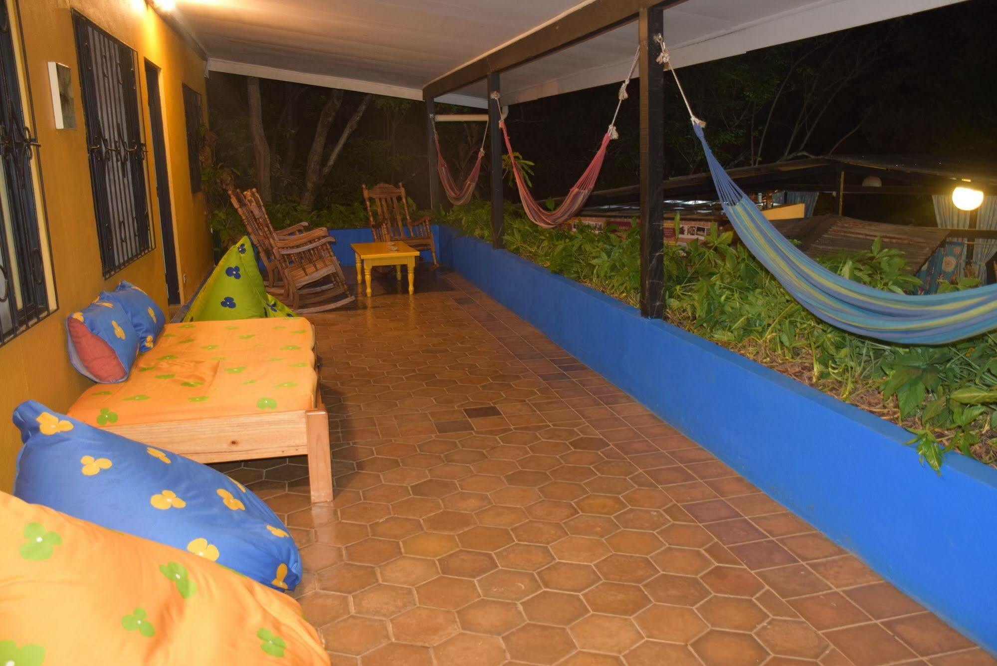 Casa Pura Vida Surf Hostel - Tamarindo Costa Rica Exterior foto
